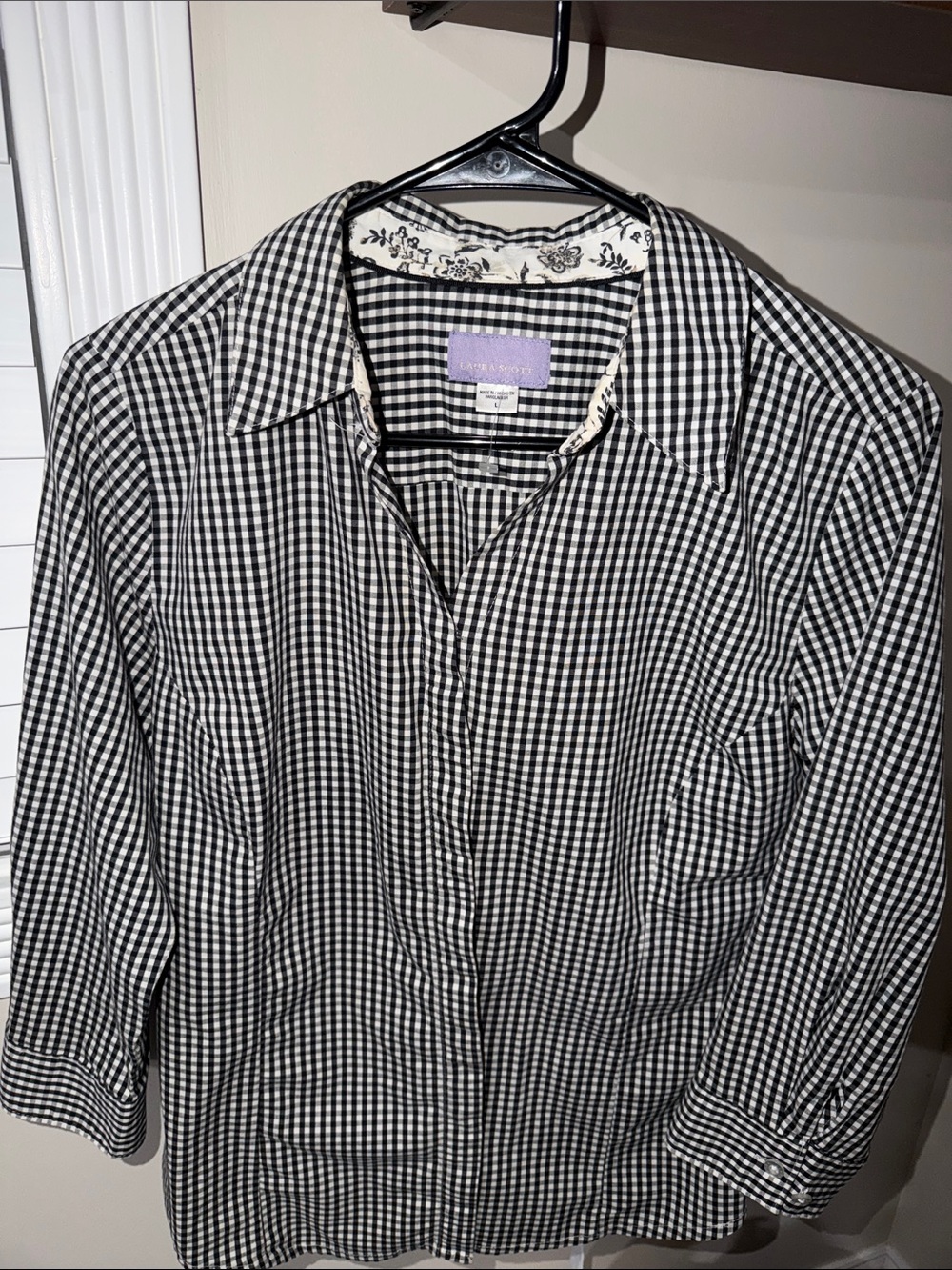 Laura Scott Black and White Gingham Button-Down Shirt with Floral Collar Trim